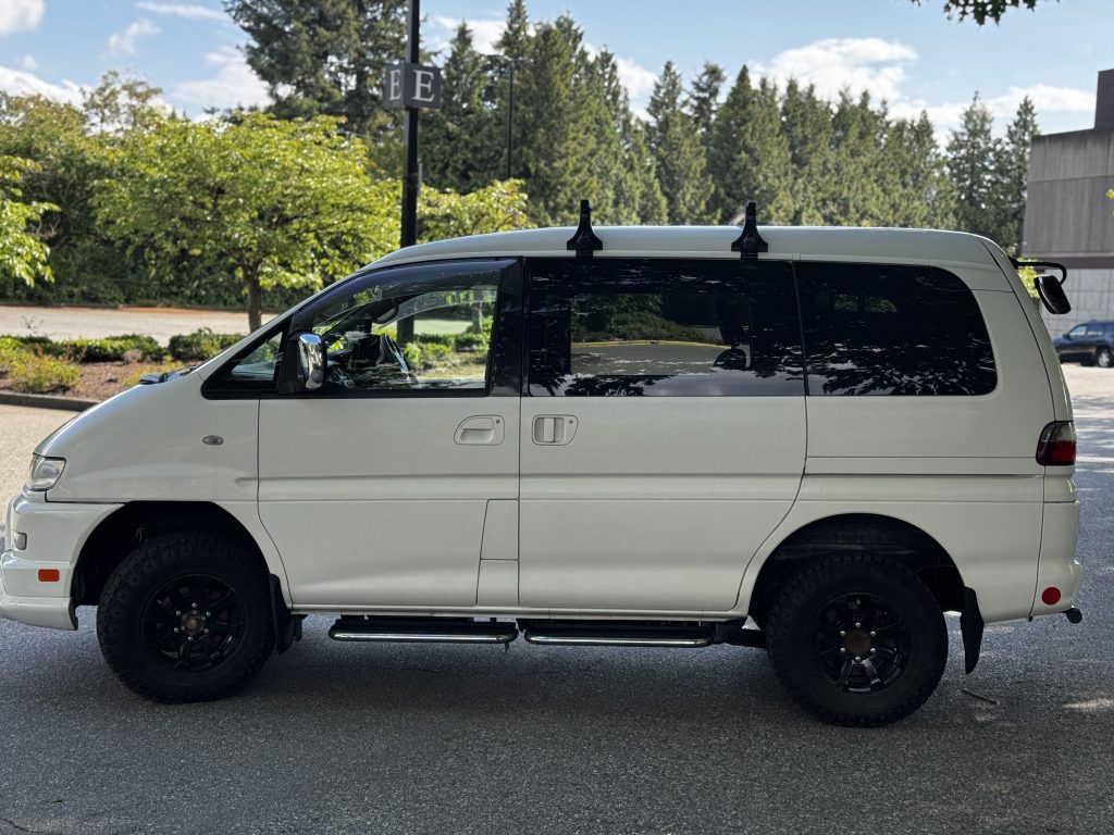 Mitsubishi Delica