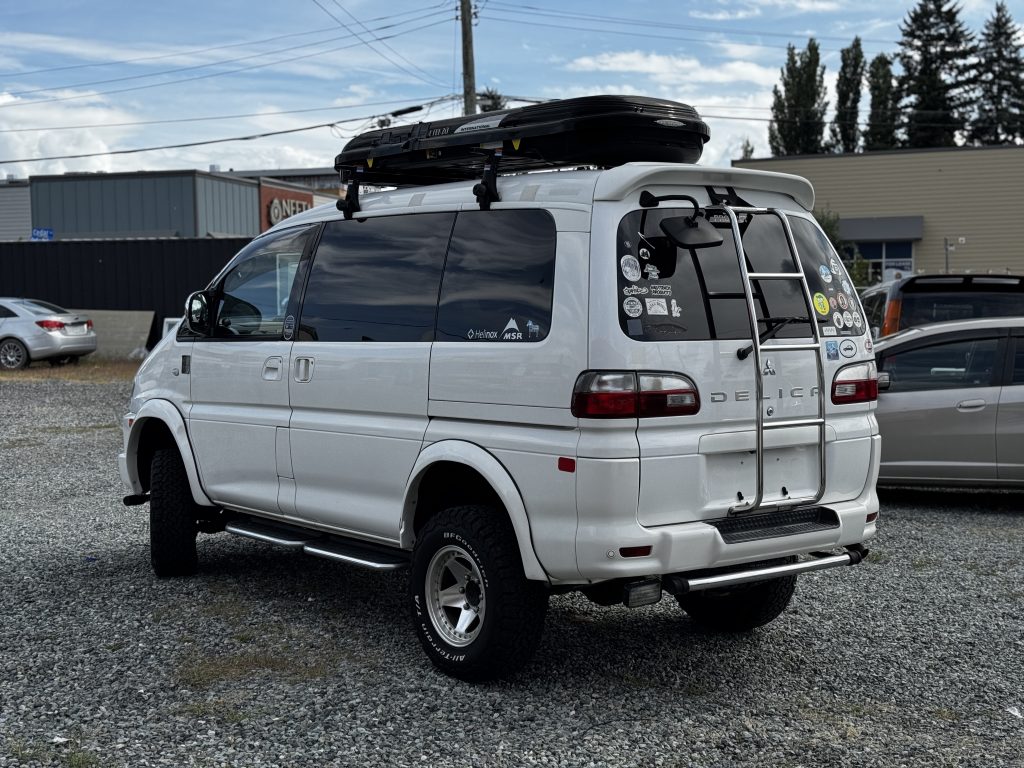 Mitsubishi Delica