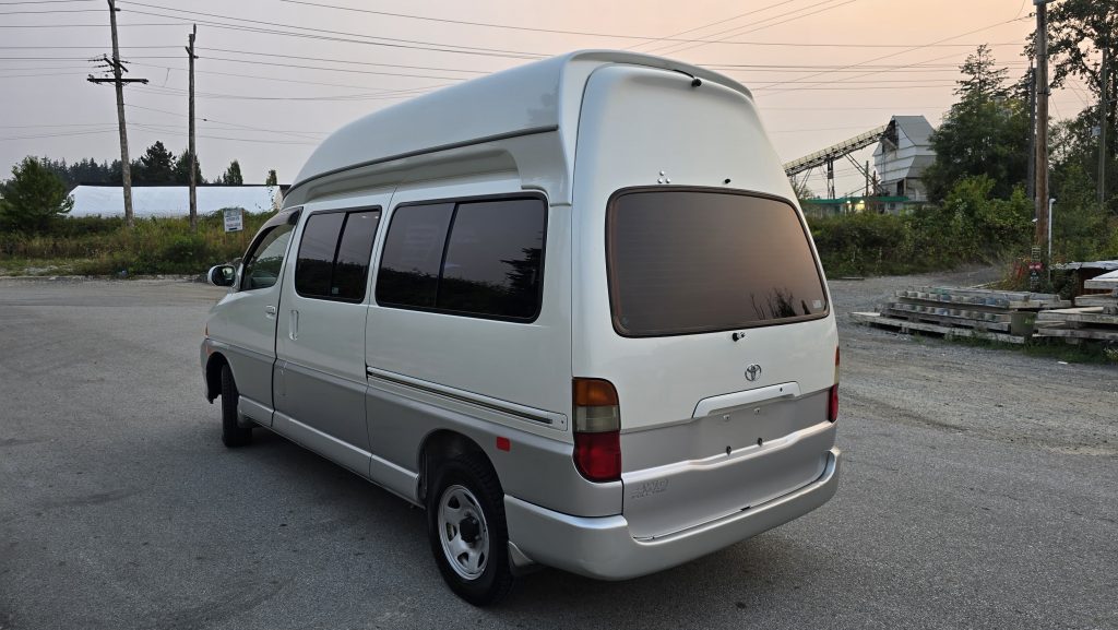 Toyota Grand-Hiace