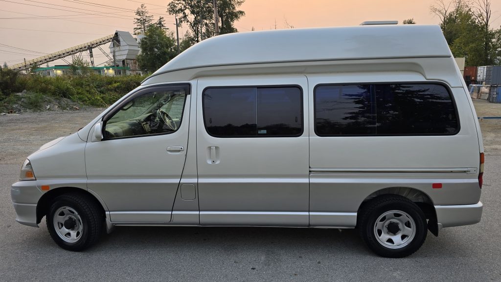 Toyota Grand-Hiace