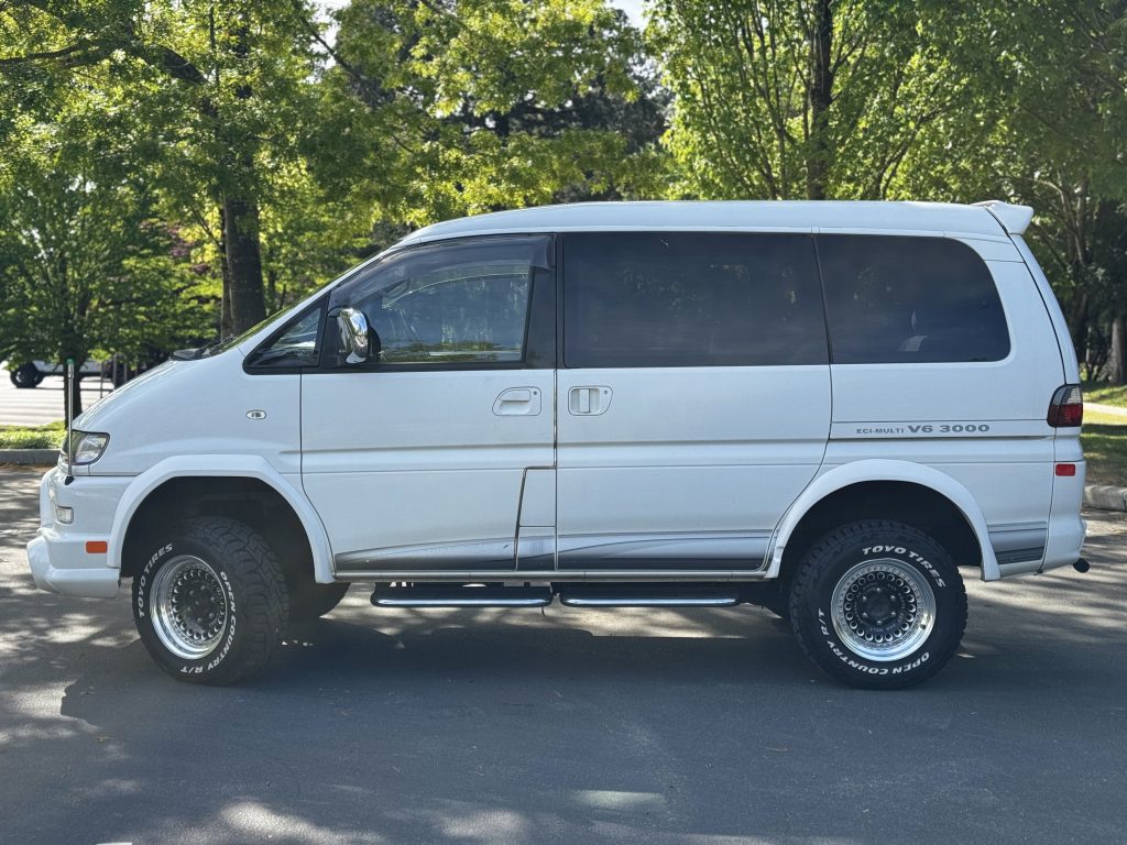 Mitsubishi Delica