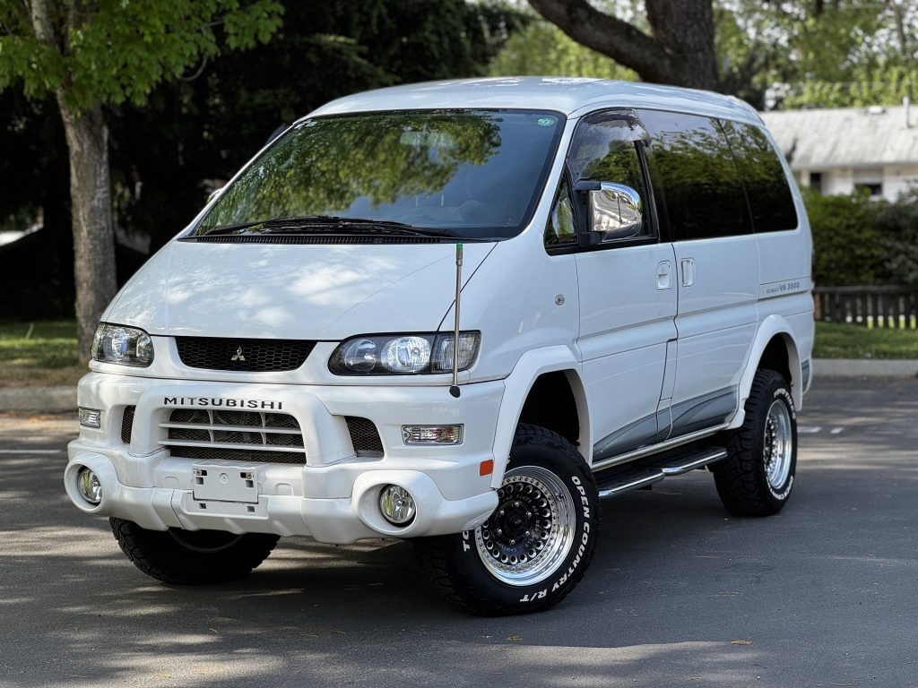 Mitsubishi Delica