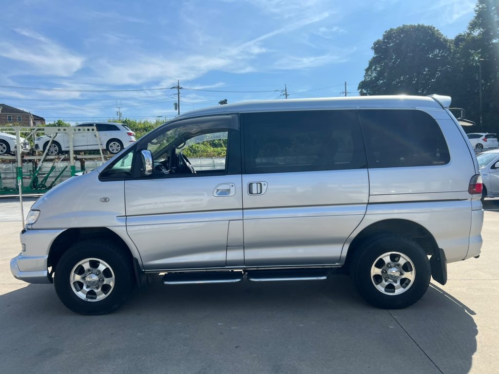 Mitsubishi Delica