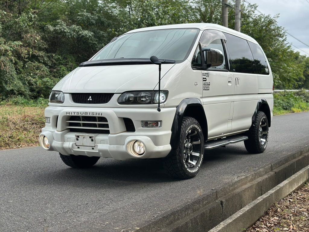 Mitsubishi Delica