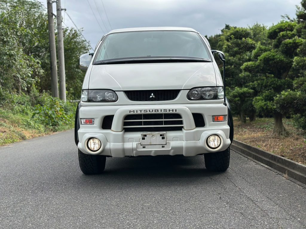 Mitsubishi Delica