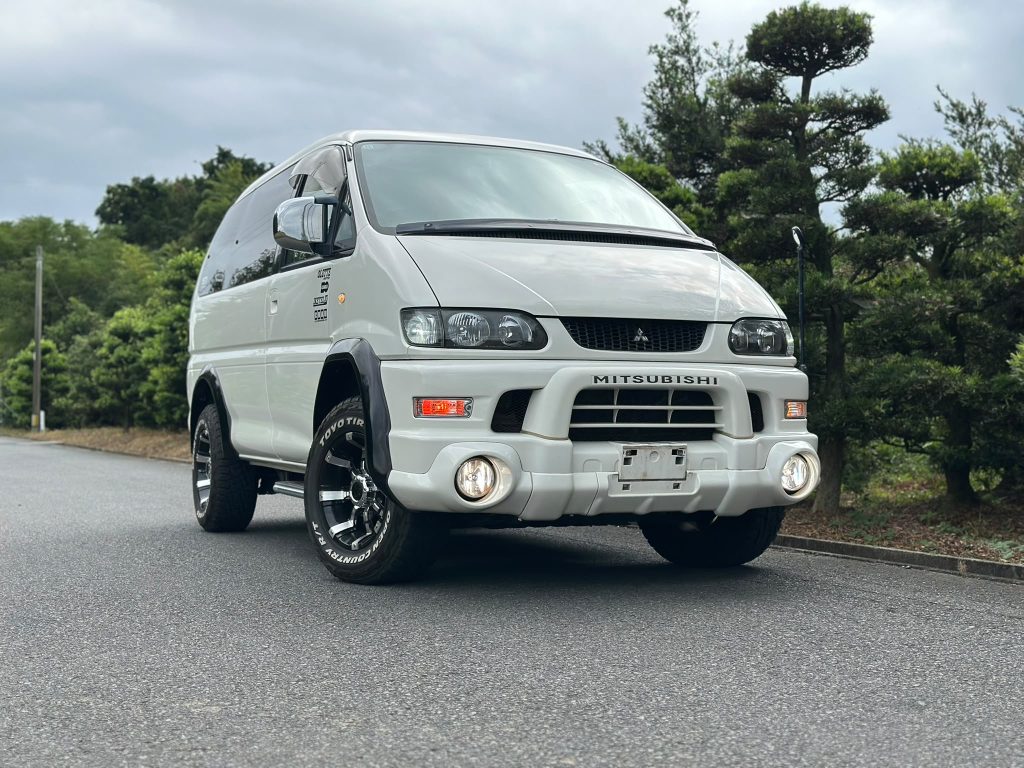Mitsubishi Delica